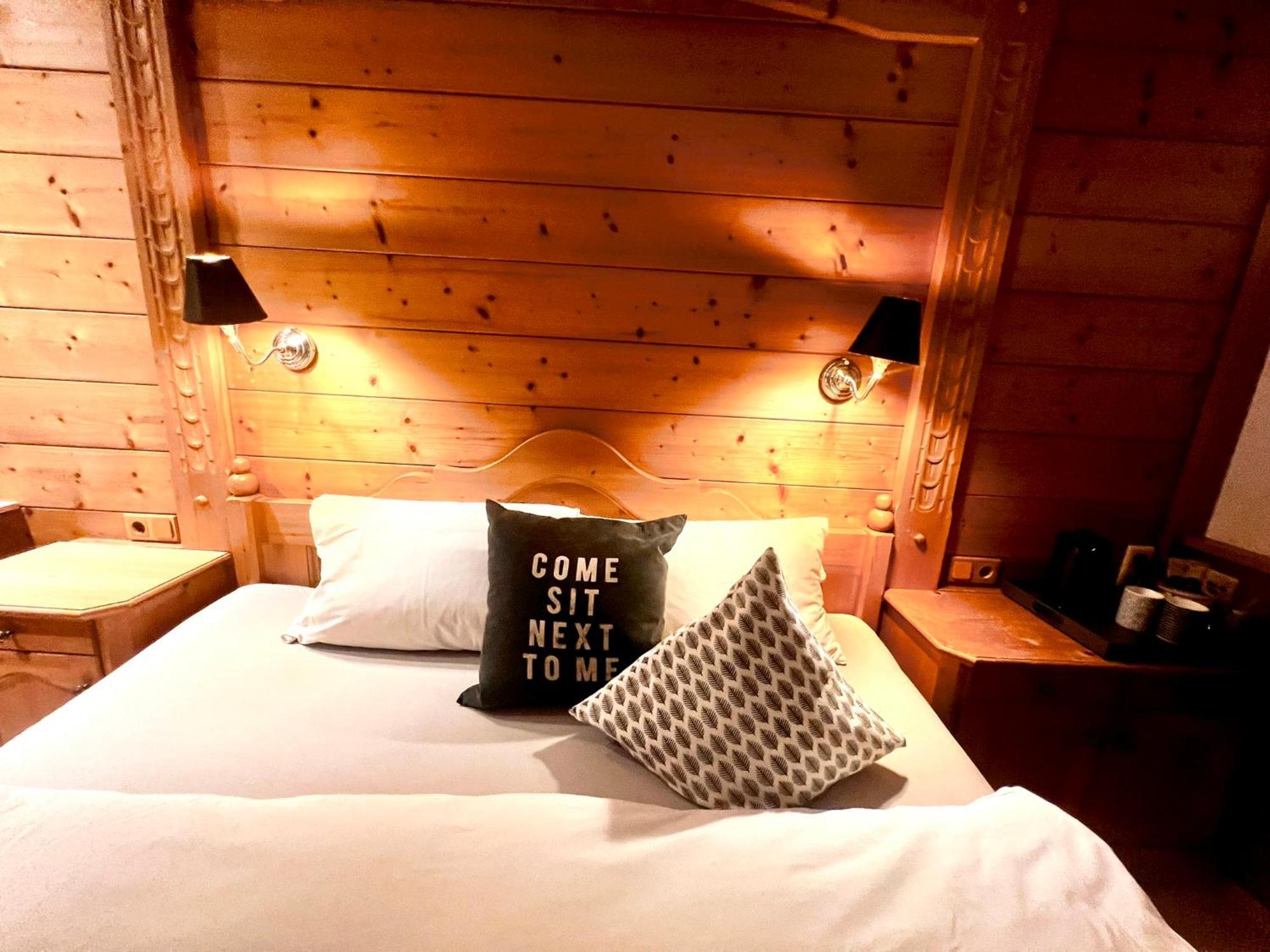 Haus Tirolerland Hotell Oetz Exteriör bild