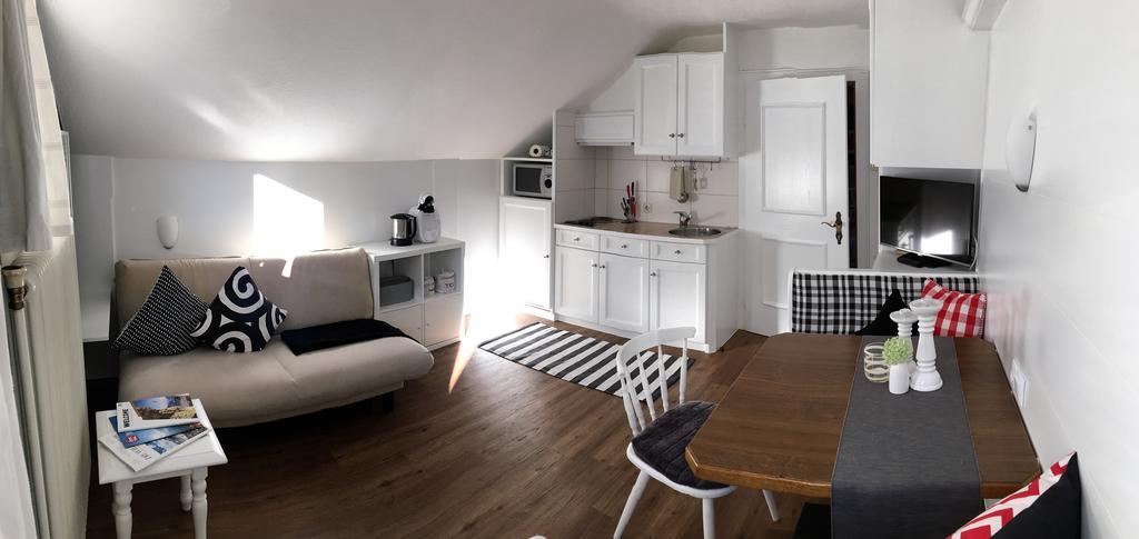 Haus Tirolerland Hotell Oetz Exteriör bild