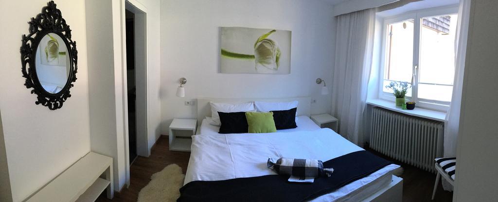 Haus Tirolerland Hotell Oetz Exteriör bild